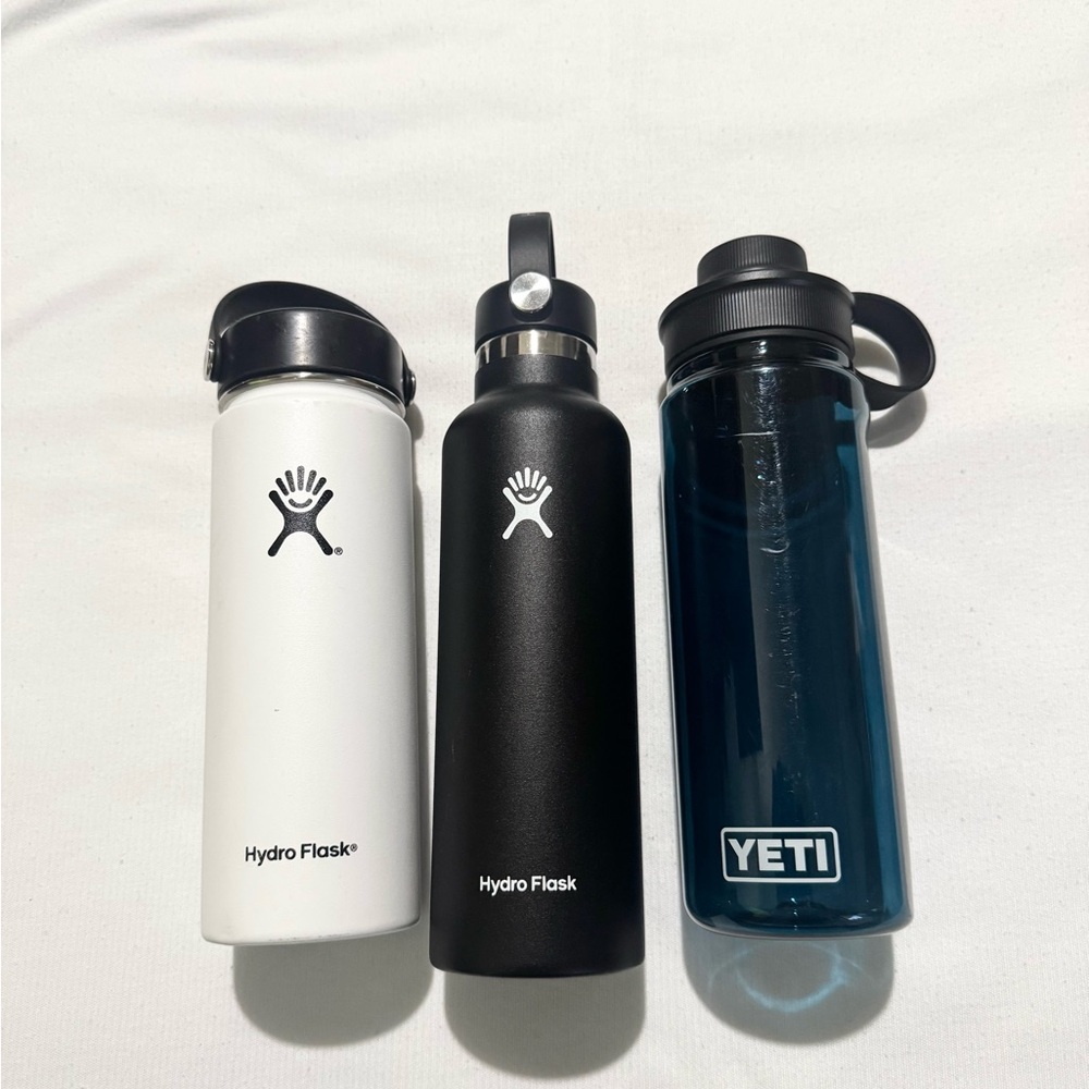 Lot Of 2 Hydro Flask & 1 YETI Drink Bottles